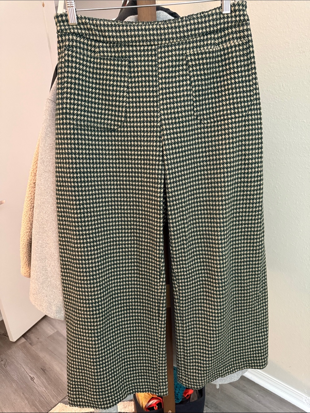JODIFL Green Houndstooth Wide-Leg Pants